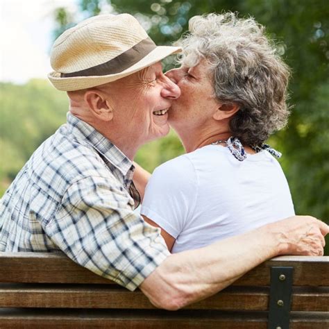 Dating For Seniors 